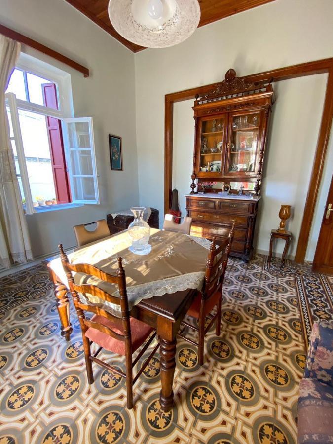 Shared House , Private Rooms With Garden Chania  Buitenkant foto