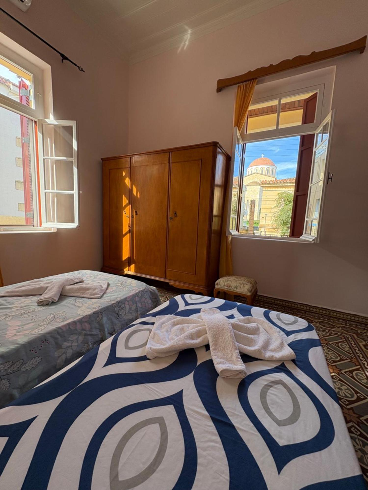 Shared House , Private Rooms With Garden Chania  Buitenkant foto